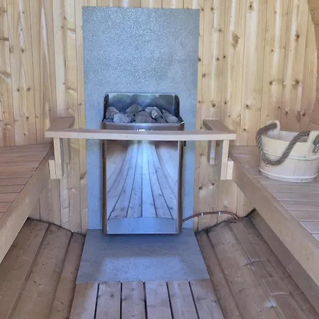 Feriehus Skipper Mit Sauna Wandlitz
